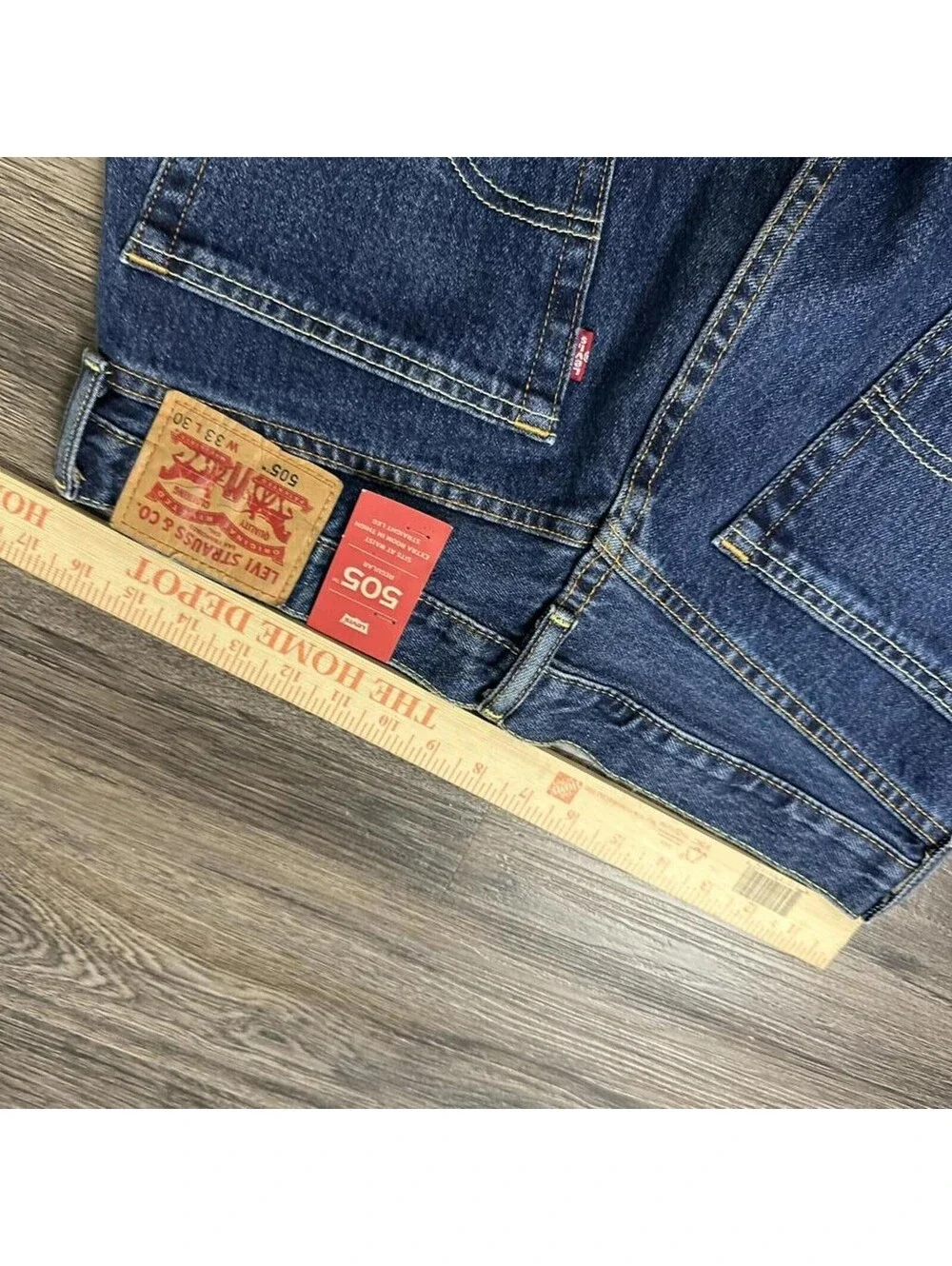 NWT Levi’s 505 dark washed denim straight fit jeans 33x30 Men's dark washed
